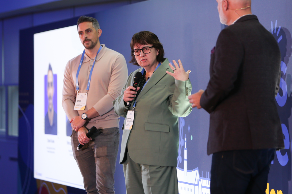 Photo of Yorshire Building Society presenting at THiS London