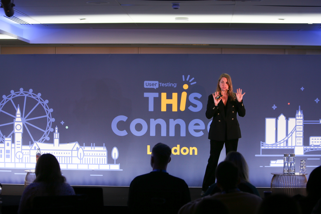 Photo of Ana De La Guardia presenting at UserTesting THiS London