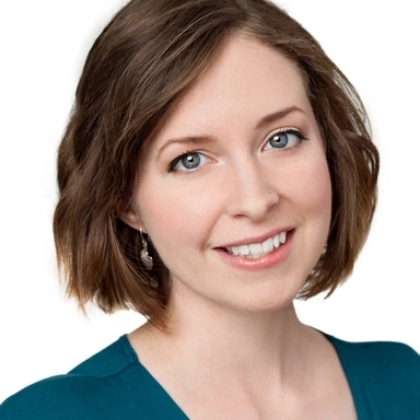 Author headshot Hannah Alvarez