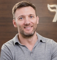Headshot_Freeagent_Roan_Lavery